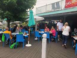 Harbour Square Suites