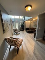 Harbour Square Suites