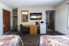 Howey Bay Motel & Restaurant