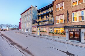 North House - Manoir des Remparts / Hotel Automatisé