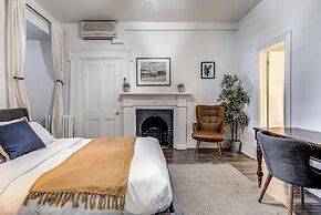 North House - Manoir des Remparts / Hotel Automatisé