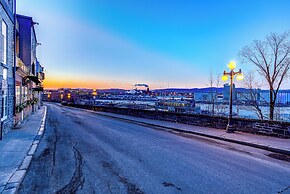 North House - Manoir des Remparts / Hotel Automatisé