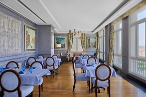 Royal Maxim Palace Kempinski Cairo