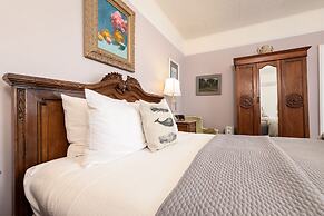 Nantucket Whale Inn