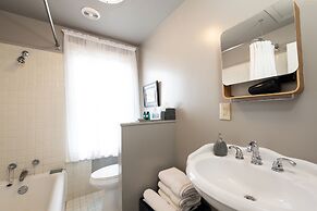 Nantucket Whale Inn