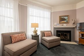 Nantucket Whale Inn
