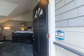 Nantucket Whale Inn