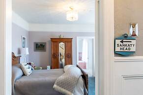 Nantucket Whale Inn