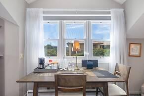 Nantucket Whale Inn