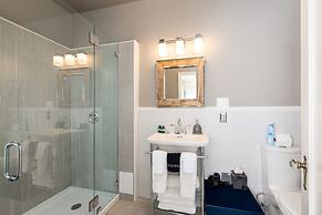Nantucket Whale Inn