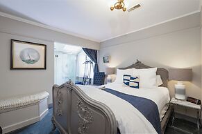 Nantucket Whale Inn