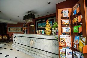 Sri Ratu Hotel