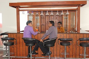 Port View City Hotel