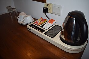 Port View City Hotel