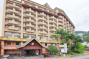 Hoya Hot Springs Hotel