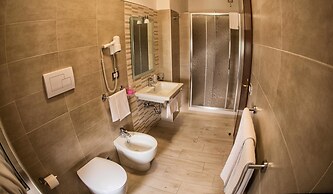 Tourist Hotel