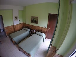 Tourist Hotel