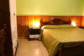 Tourist Hotel