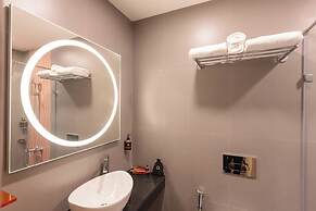 Ginger Hotel Thane