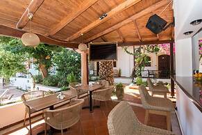 Rena Apartments Gouves