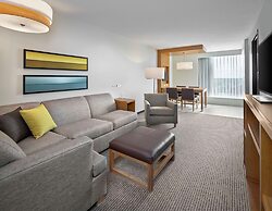 DoubleTree by Hilton Edmonton Downtown