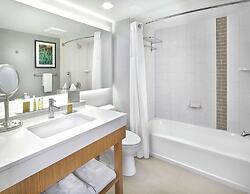 DoubleTree by Hilton Edmonton Downtown