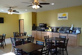 Days Inn & Suites by Wyndham El Dorado