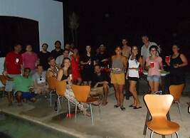 Hostal La Ermita - Hostel