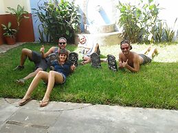 Hostal La Ermita - Hostel