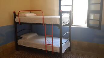 Hostal La Ermita - Hostel