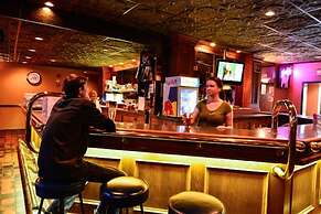 Assiniboine Gordon Inn on the Park