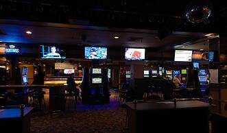 Assiniboine Gordon Inn on the Park