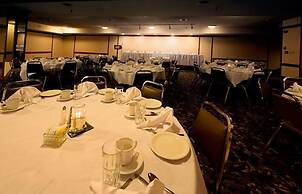 Assiniboine Gordon Inn on the Park