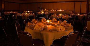 Assiniboine Gordon Inn on the Park