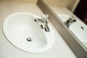 Assiniboine Gordon Inn on the Park