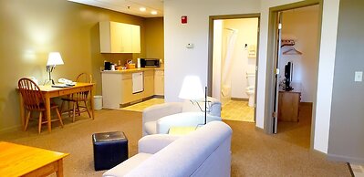 Lodging on the Square