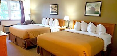 Lodging on the Square