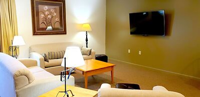 Lodging on the Square