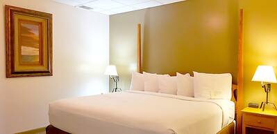 Lodging on the Square