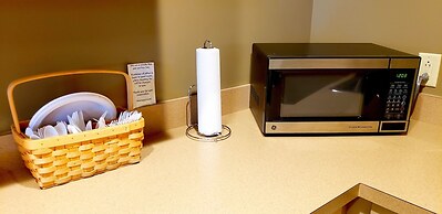 Lodging on the Square