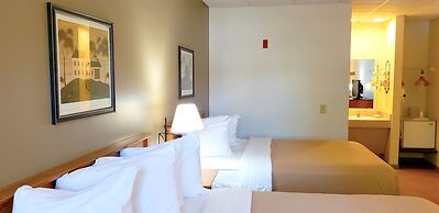 Lodging on the Square