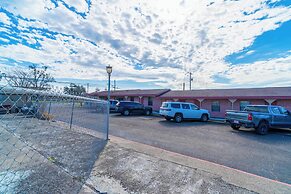 Capital O Hotel Beeville - US 181