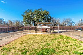 OYO Hotel Beeville - US 181