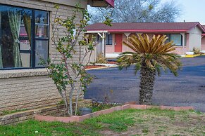 OYO Hotel Beeville - US 181