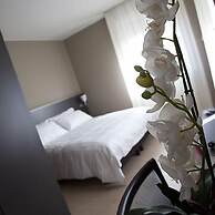Zara Rooms & Suites