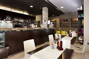 Zara Rooms & Suites