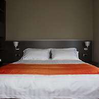 Zara Rooms & Suites