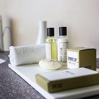 Zara Rooms & Suites