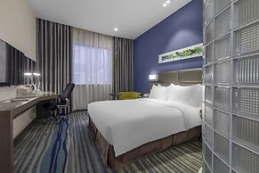 Holiday Inn Express Shenyang North Station by IHG