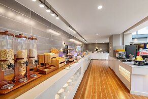 Holiday Inn Express Shenyang North Station by IHG